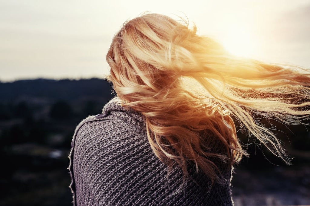 ¿Qué pasa si me lavo el pelo con shampoo neutro?